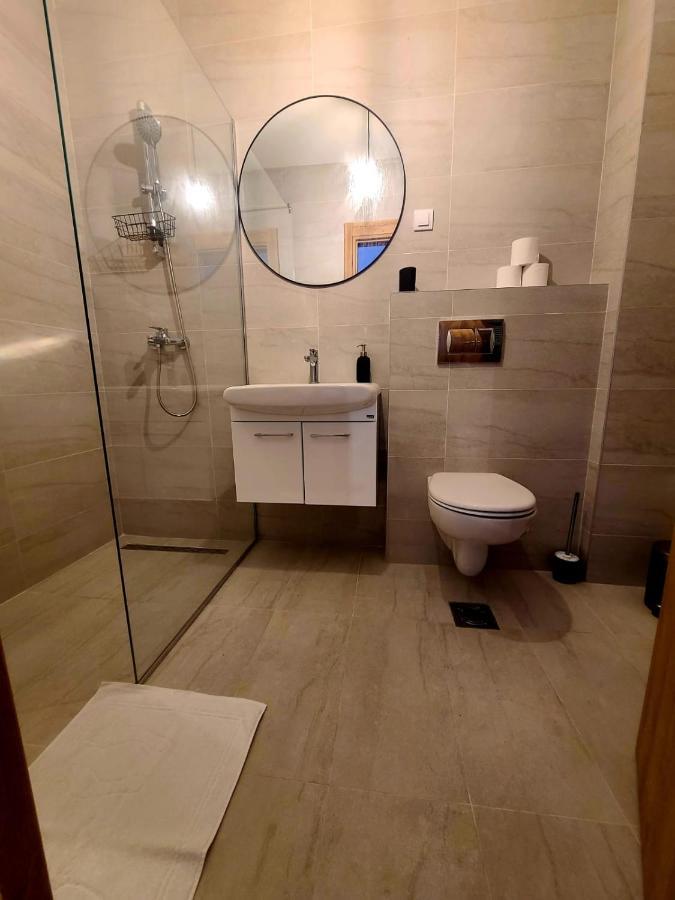 Stan Na Dan Krsmanovic Appartement Čačak Buitenkant foto